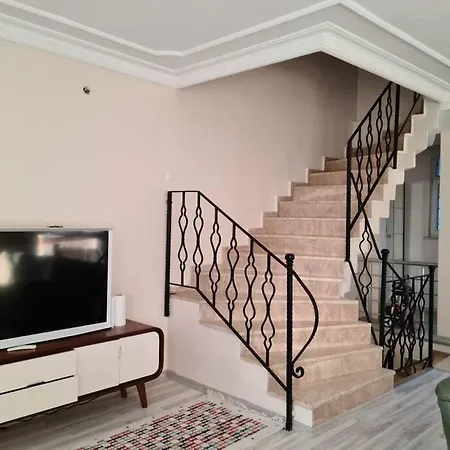 4 Floors 8 Beds Szálloda