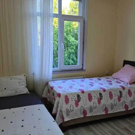 Hotel 4 Floors 8 Beds *